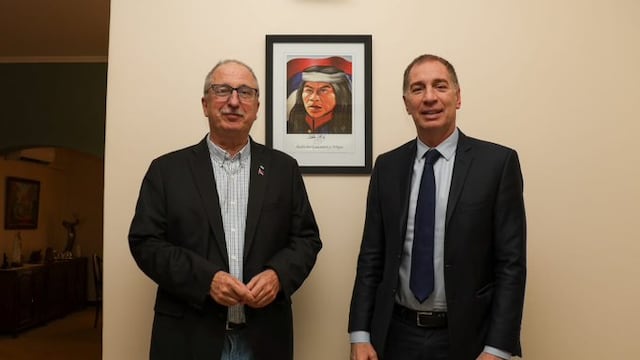 El gobernador de Misiones, Hugo Passalacqua, y el ministro del Interior, Diego Santilli.