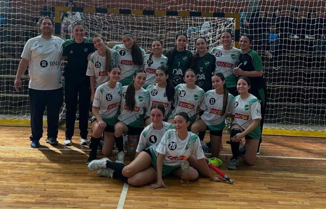 Equipo de Cadetes Femenino de Handball del Cultural de Arroyito 3° puesto en el Nacional de Concordia