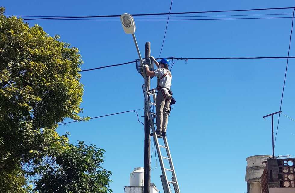Colocan alarmas comunitarias en cinco barrios de Córdoba que se conectarán con la Policía
