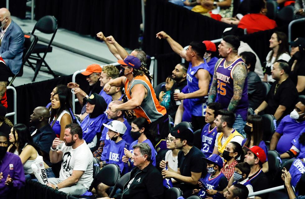NBA: escándalo y preocupación por una nueva pelea entre hinchas de los Clippers y los Suns