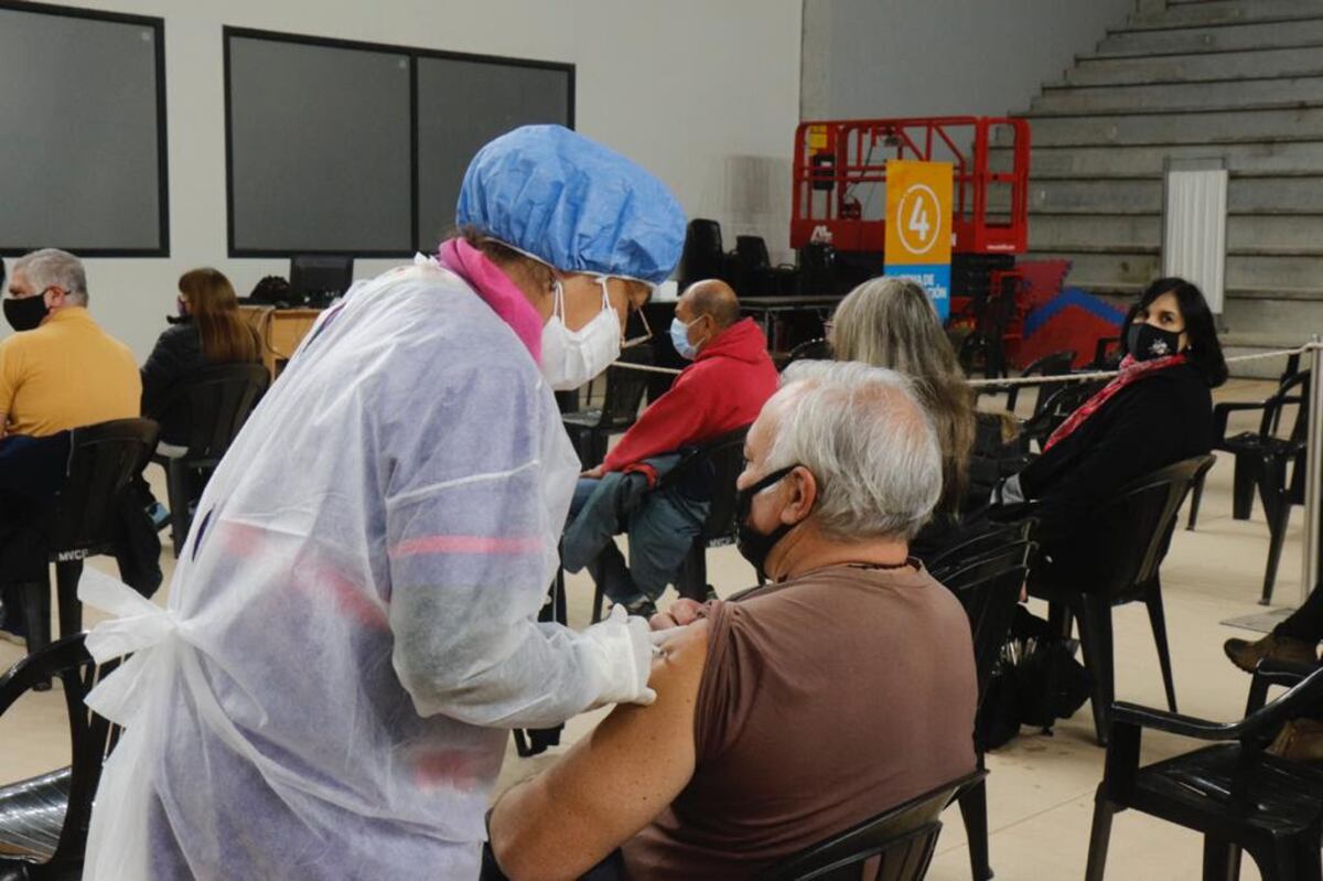 Nueva jornada de vacunación contra el Covid-19, este miércoles en Carlos Paz.