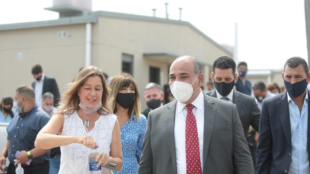 La ministra de Seguridad de la Nación, Sabina Frederic, y el gobernador de Tucumán, Juan Manzur.
