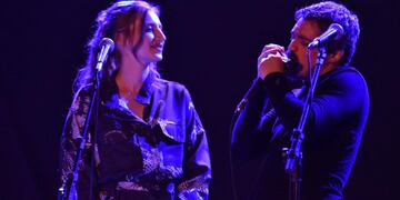 Victoria Birchner y su pareja, Franco Luciano, brillaron en el anfiteatro