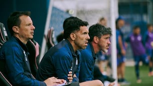 Talleres fue el primero de los equipos en salir a la cancha.