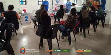 Vacunación contra el Covid-19 en Cosquín.