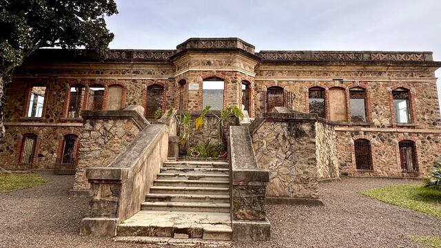 Palacio San Carlos, el lugar en donde Antoine de Saint-Exupery se inspiró para escribir El Principito.