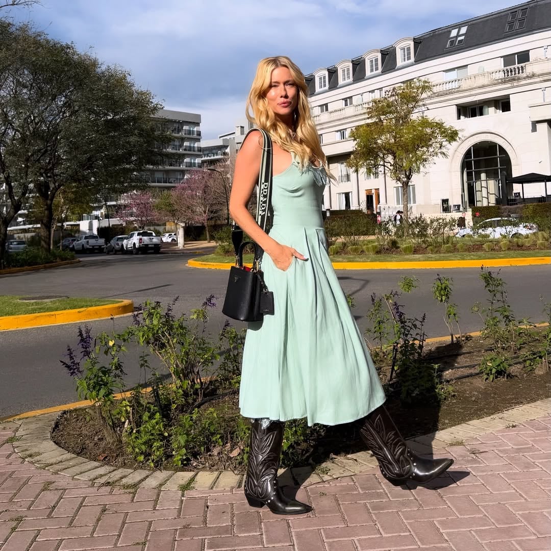 Nicole Neumann modeló con el accesorio tendencia de la primavera y se consagró como reina fashionista