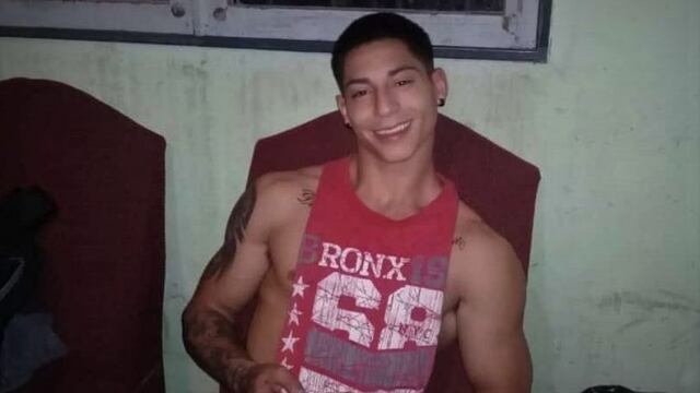 Lisandro Gordillo, de 21 años, quien pelea por su vida tras haber sido presuntamente golpeado. Sospechan de su pareja.