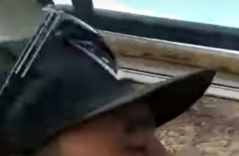 El viral de una pareja de sanjuaninos en un Jeep que causa furor