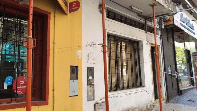 Nueva Córdoba. Viviendas apuntaladas y quejas de vecinos por potencial derrumbe (Foto de Twitter @LagartoShowOk).