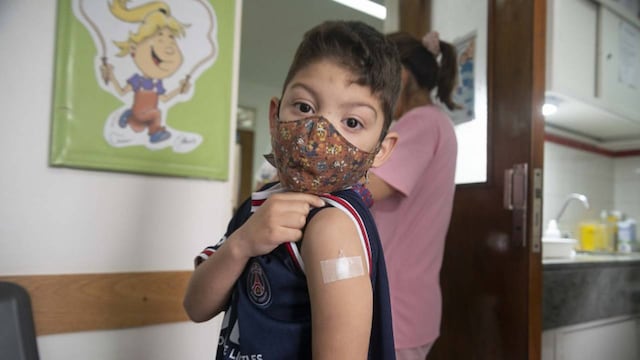 Aumenta la vacunación entre los más chicos. (Guillermo Fernández - Municipalidad de Rosario)