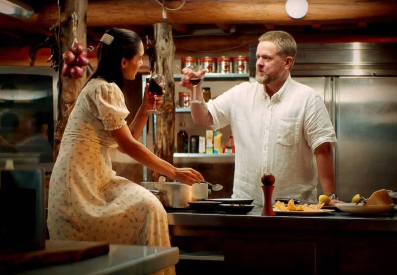 Netflix: la película romántica, que mezcla drama y cocina, cautivó a todos y está entre las más vistas