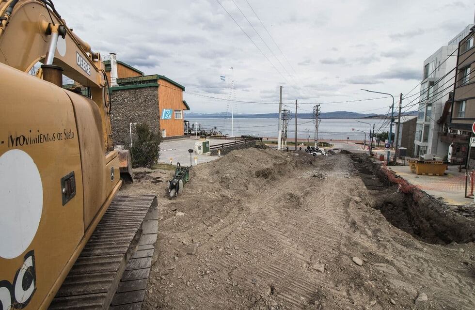 La Municipalidad de Ushuaia continúa con las obras en la calle Yaganes