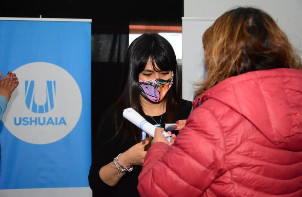El Municipio entregó medallas de “ciudadanos destacados” a empleados del área social
