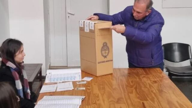 Elecciones PASO 2023: el intendente “Lalo” Stelatto emitió su voto.