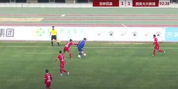 Así juega el hijo del multimillonario chino que pesa 126 kilogramos.