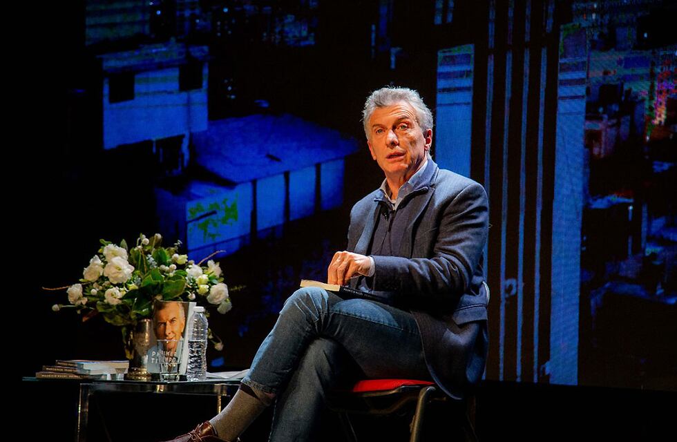 Bolivia: el Gobierno argentino denunció penalmente a Macri por “el envío ilegal de armamento y municiones”