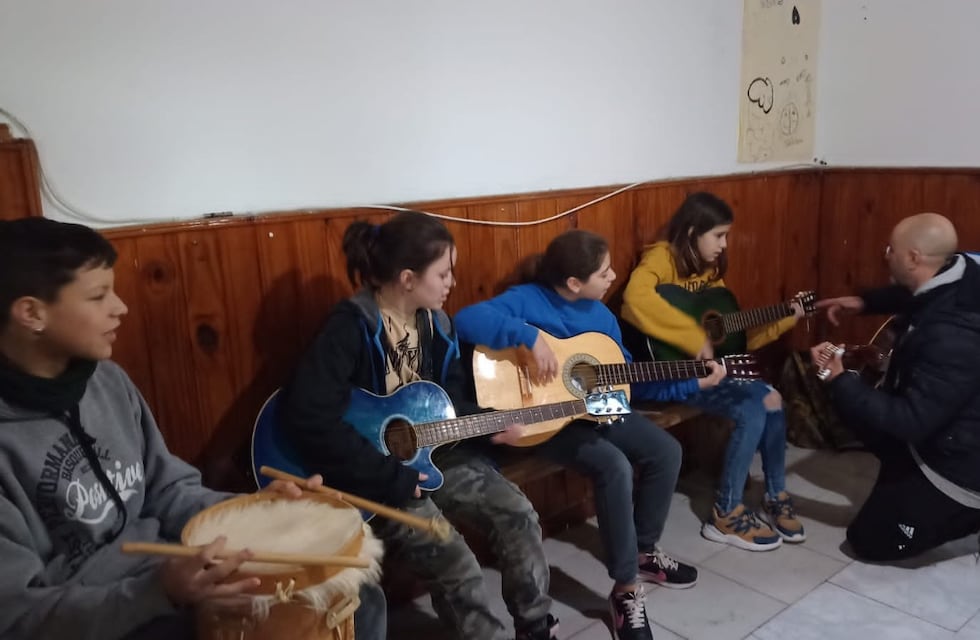 Programa para las Adolescencias en Reta