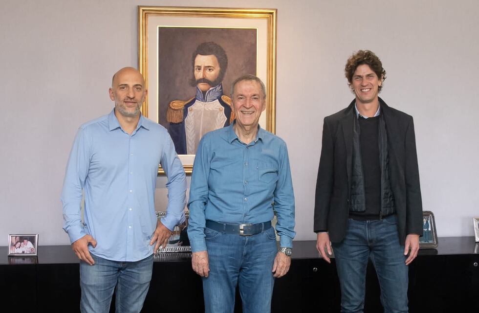 La visita de Martín Lousteau al gobernador Schiaretti disparó críticas desde el radicalismo