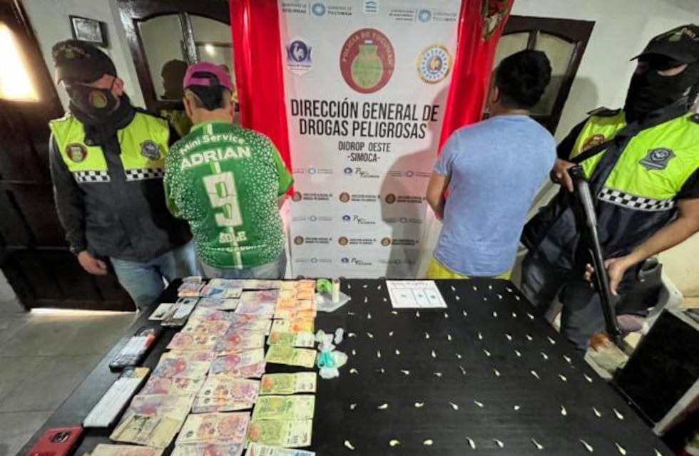 Monteros: dos detenidos con cocaína y dinero en efectivo durante un allanamiento
