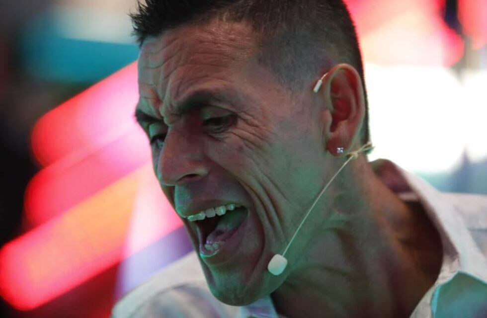 Triple crimen en Ibarlucea: Juanjo Piedrabuena cobró $ 100.000 por su show