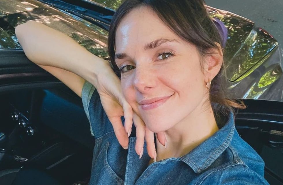 Julieta Nair Calvo se sumó a las tendencias con un catsuit negro de cuero y un detalle muy sensual