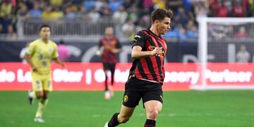 Julián Álvarez debutó como titular en el primer amitoso del Manchester City ante el América de México.