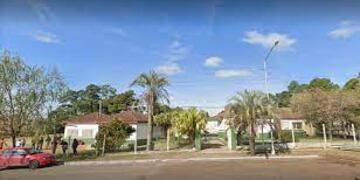 La escuela secundaria continúa sin respuestas.