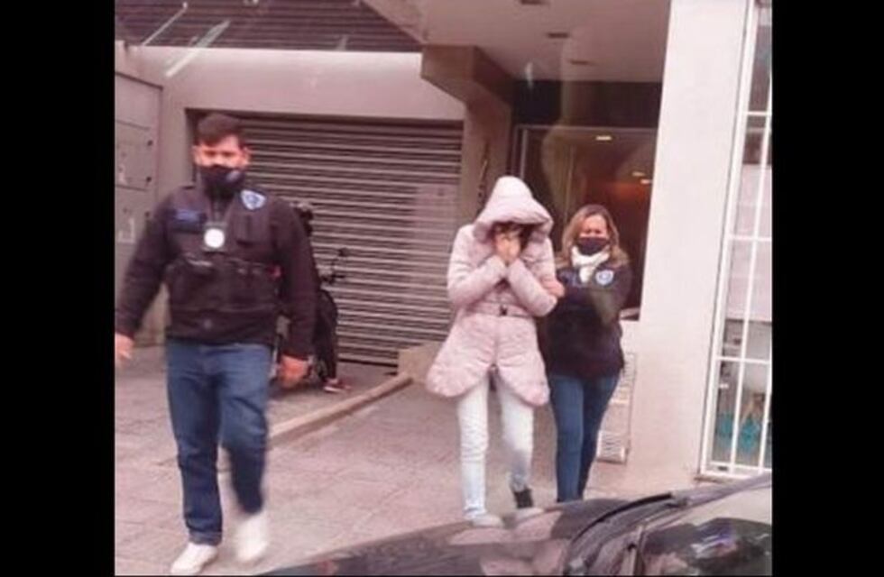 Le robaron los datos de su tarjeta de crédito, hicieron compras por $200 mil y terminaron presos