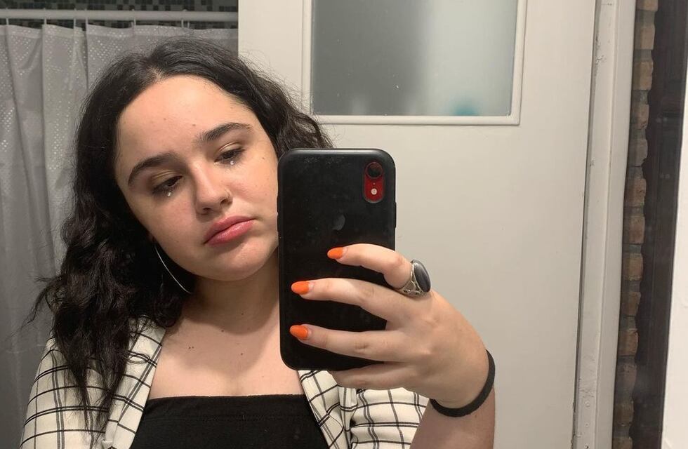 Ofelia Fernández sorprendió en Instagram con un look de “ejecutiva”