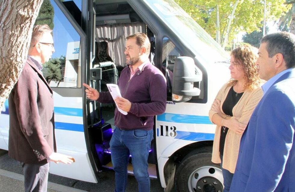 Nuevo servicio de transporte en Alvear: estos son los barrios y escuelas que incluye el recorrido