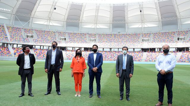 El Ministro Trotta recorrió el Estadio Único Madre de Ciudades en su visita a Santiago