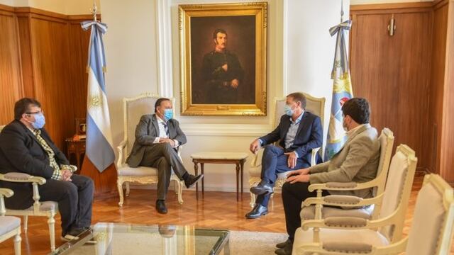 El gobernador Rodolfo Suarez recibió en su despacho a Ricardo Clemente Quintela, mandatario de La Rioja.