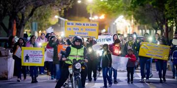 Marcha en Arroyito contra el recorte nacional al Área Discapacidad
