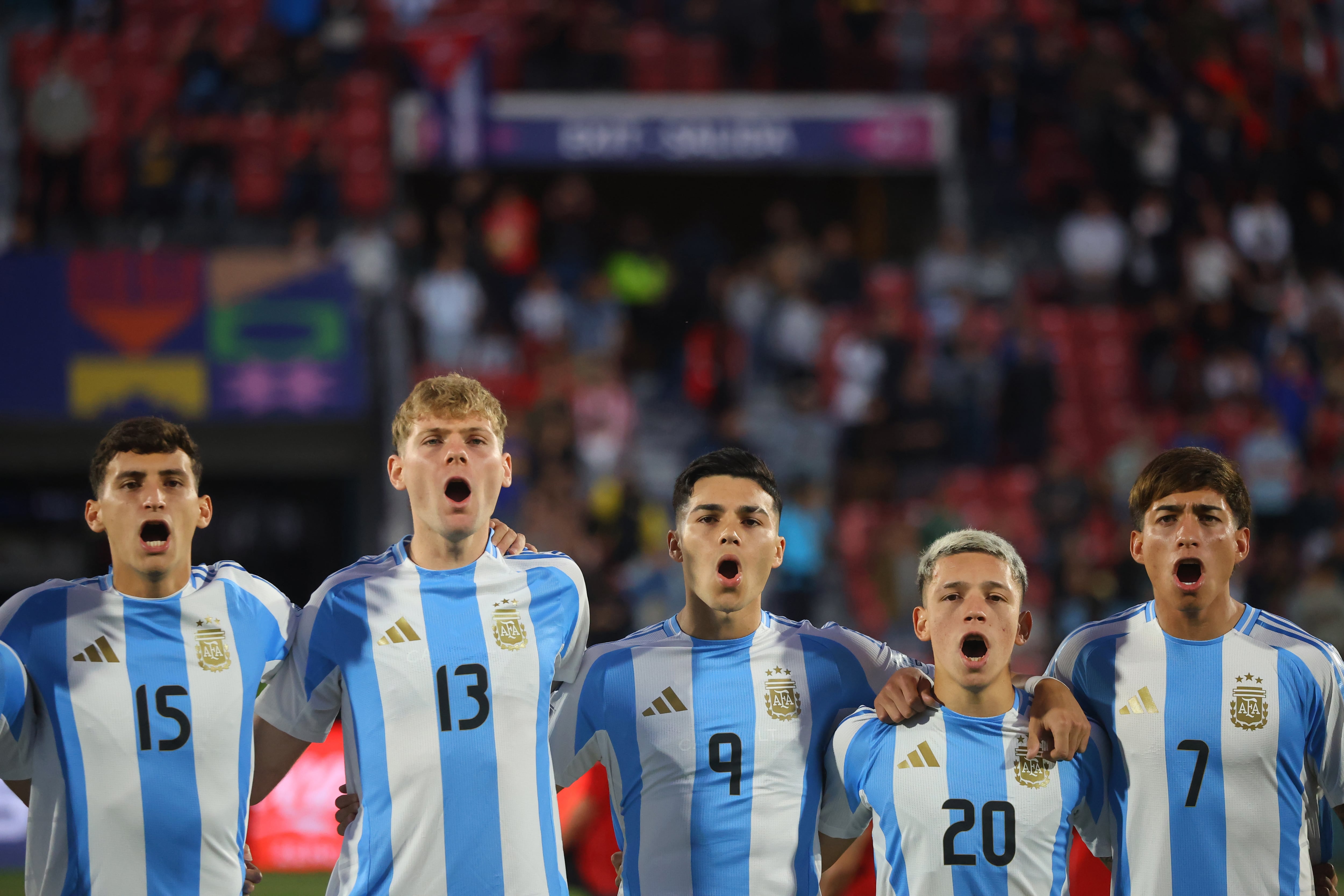 Futbol, Mexico vs Argentina.
Mundial sub 20, Chile 2025.
El entrenador de Argentina Diego Placente es fotografiado durante un partido de cuartos de final del mundial sub 20 contra Mexico disputado en el estadio Nacional de Santiago, Chile.
11/10/2025
Jonnathan Oyarzun/Photosport

Football, Mexico vs Argentina.
U-20 World Cup Championship.
Argentina’s manager Diego Placente is pictured during a quarterfinal match of the U-20 World Cup against Mexico at the Nacional stadium in Santiago, Chile.
11/10/2025
Jonnathan Oyarzun/Photosport
