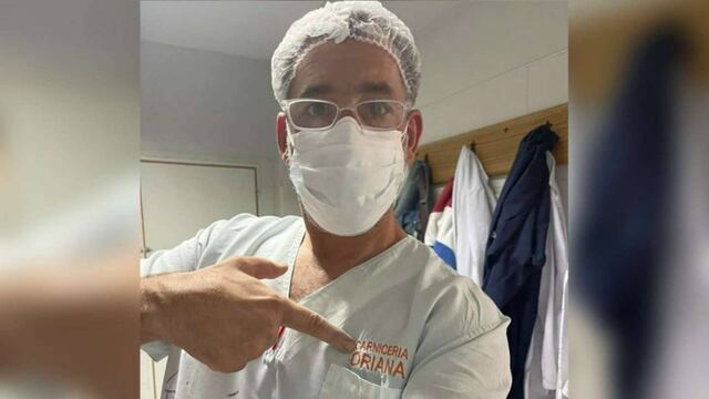 El cirujano que operó con ambo de carnicero donó su sueldo y compró indumentaria para sus compañeros.