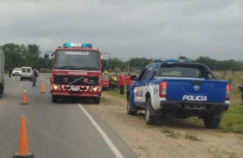 Se incendió un auto que había cargado GNC en Córdoba: un hombre fue internado