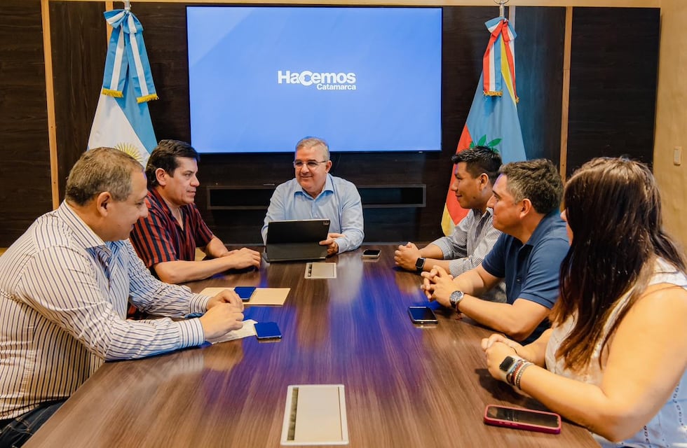 Nuevas obras y conectividad en agenda para El Alto y El Rodeo