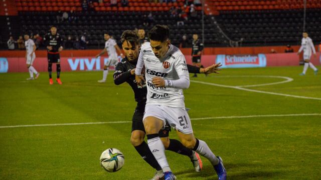 El encuentro se disputó en el Estadio Marcelo Bielsa de Rosario.
