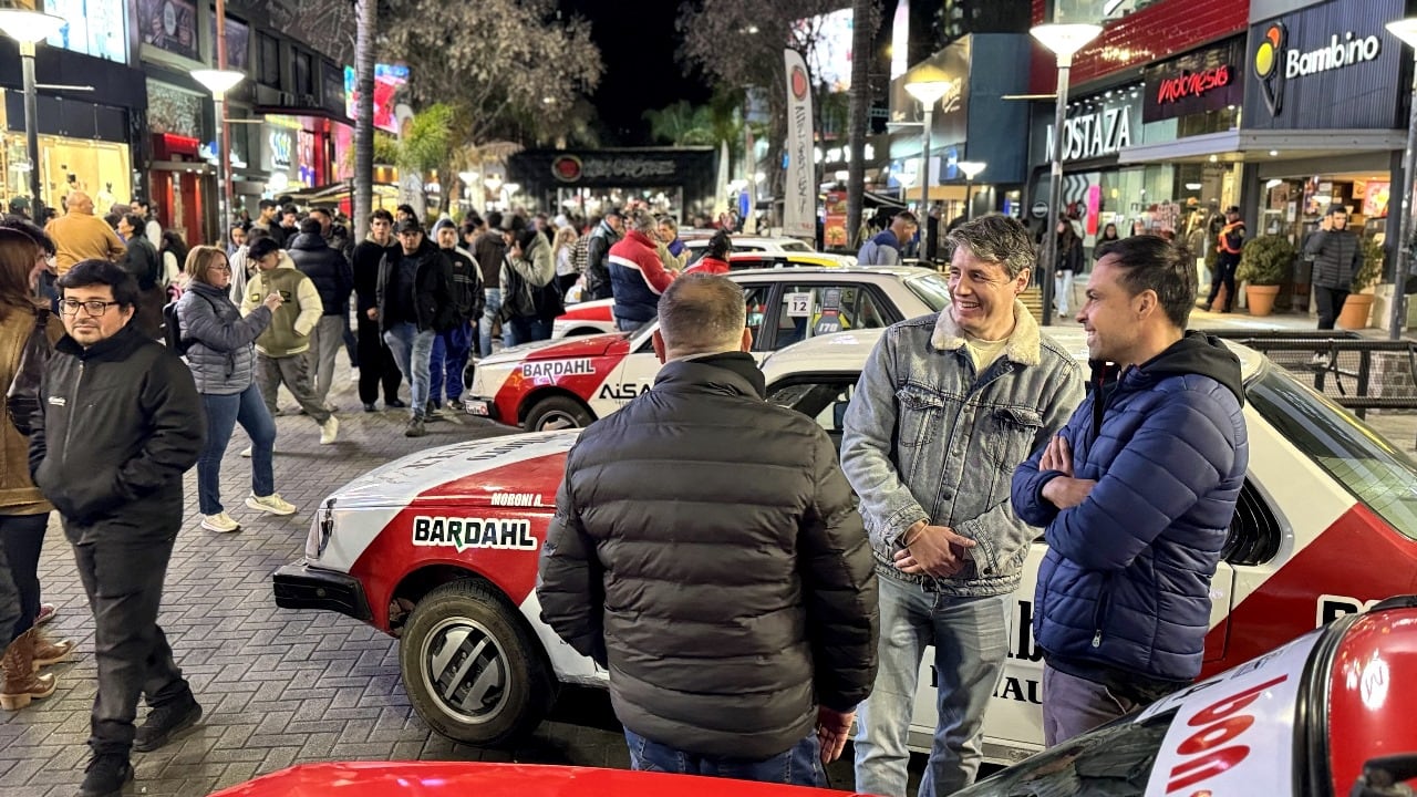 Villa Carlos Paz recibió a las “Leyendas del Rally”