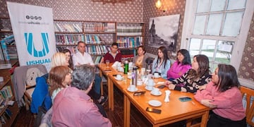La Municipalidad se reunió con candidatos a embajadores de Ushuaia