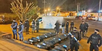 Incautaron neumáticos de contrabando en la ciudad de Oberá.