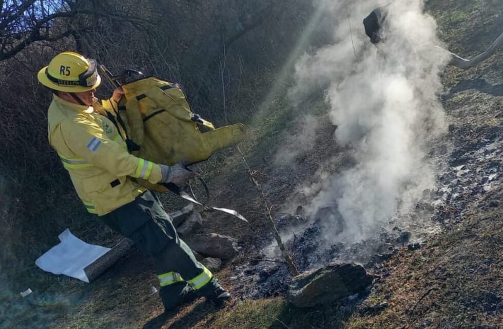 Inesperado: investigan si un bombero voluntario provocó un incendio en Córdoba