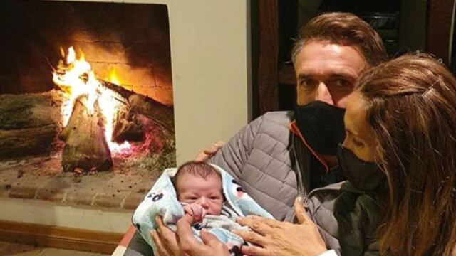 Gabriel Batistuta, su esposa Irina y su nieto Lautaro