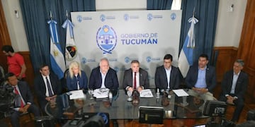 Jaldo anunció la eliminación de intermediarios para la entrega de alimentos.