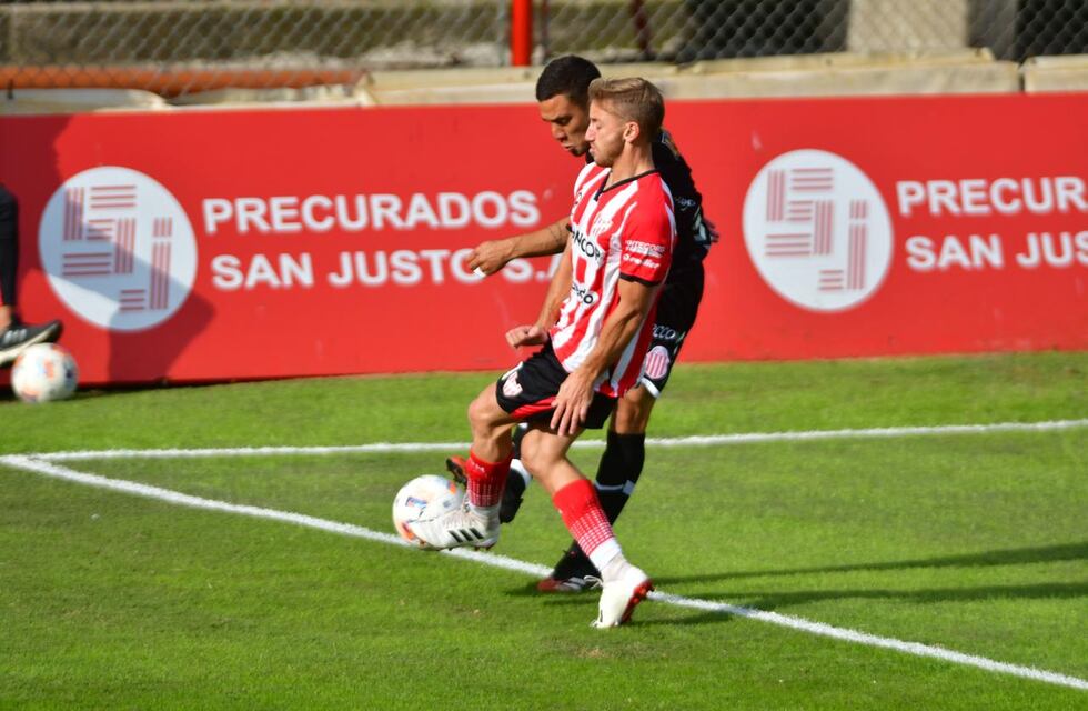 Instituto lo ganaba pero terminó empatando 1 a 1 contra Barracas Central de visitante