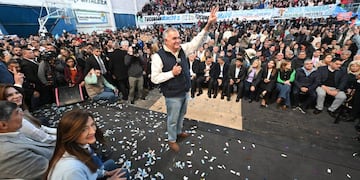 Bajo la consigna de unidad total, Jaldo presentó una lista que combina experiencia y renovación.