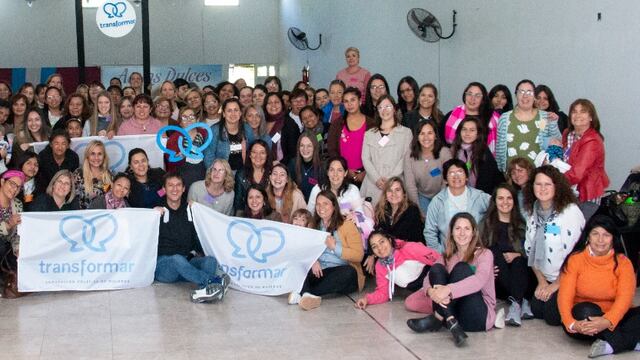 El legislador rafaelino del bloque Vida y Familia, Juan Argañaraz lanzó este sábado 2 de abril, en la localidad de Recreo, su nueva agrupación política de mujeres llamada TransformAr.