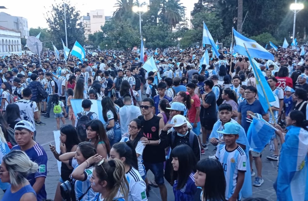 Argentina finalista: en las calles de Jujuy la alegría es toda en celeste y blanco