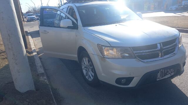 Camioneta. (Policía)